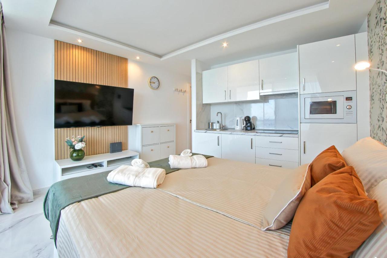 Stylish Modern Studio With Ocean View And Pools, 1001, Ponderosa Playa de las Americas  Exterior photo